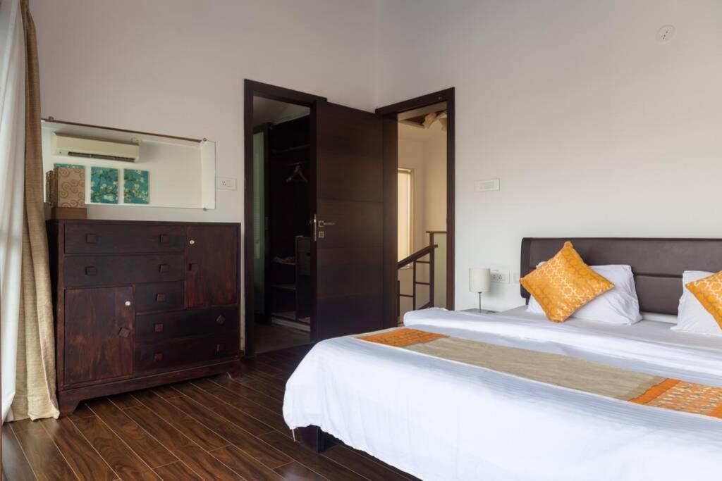 Ochre Villa- Luxury Property In Assagaon / Vagator Bagian luar foto