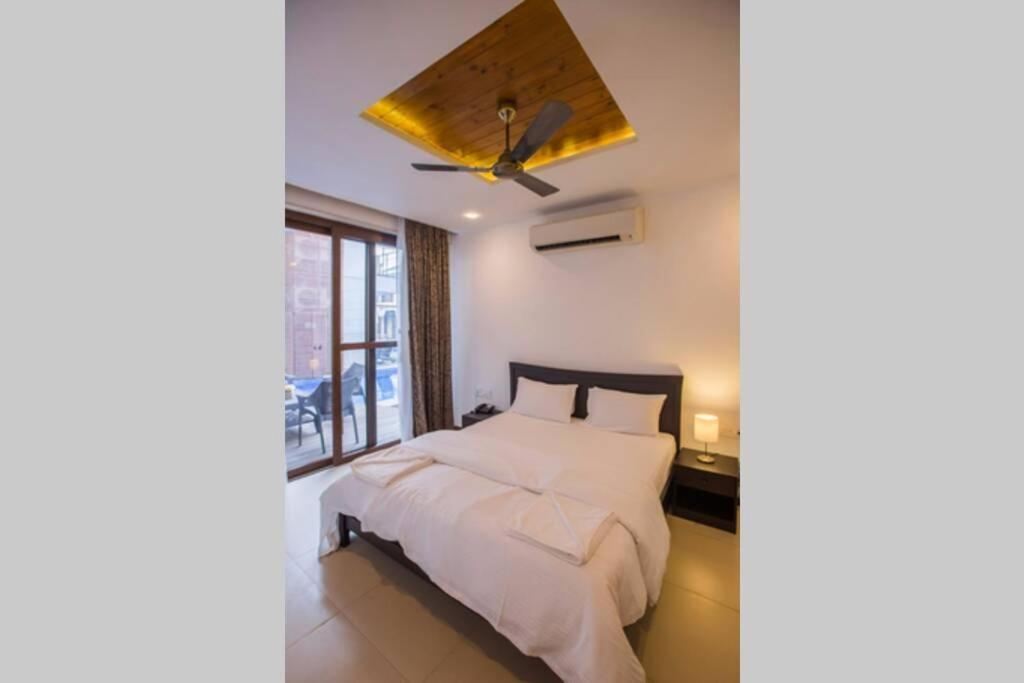 Ochre Villa- Luxury Property In Assagaon / Vagator Bagian luar foto